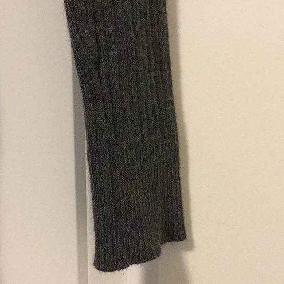 Gray Sweater - Picture 5 of 5